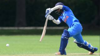 मिताली राज के अर्धशतक के दम पर भारतीय टीम ने दक्षिण अफ्रीका को 178 रन का लक्ष्य दिया